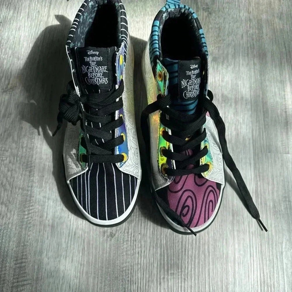 Nightmare before Christmas sneakers women's size 8 - Picture 2 of 6
